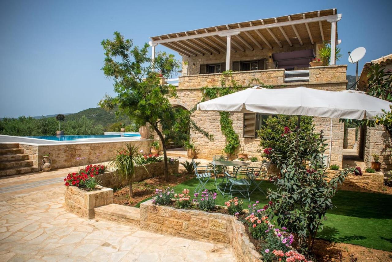 Magnificent, Authentic Private Villa And The Guest House Kardhamili Exterior foto