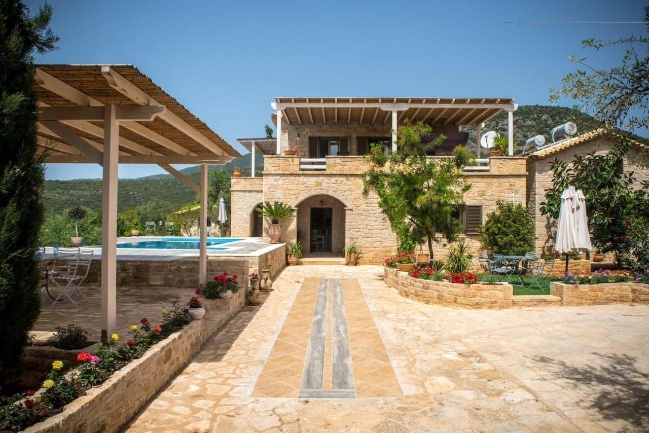 Magnificent, Authentic Private Villa And The Guest House Kardhamili Exterior foto