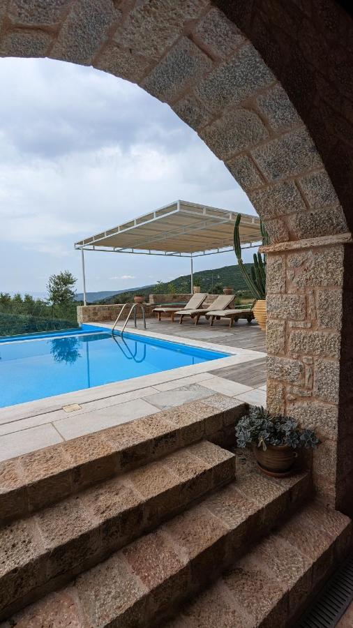 Magnificent, Authentic Private Villa And The Guest House Kardhamili Exterior foto
