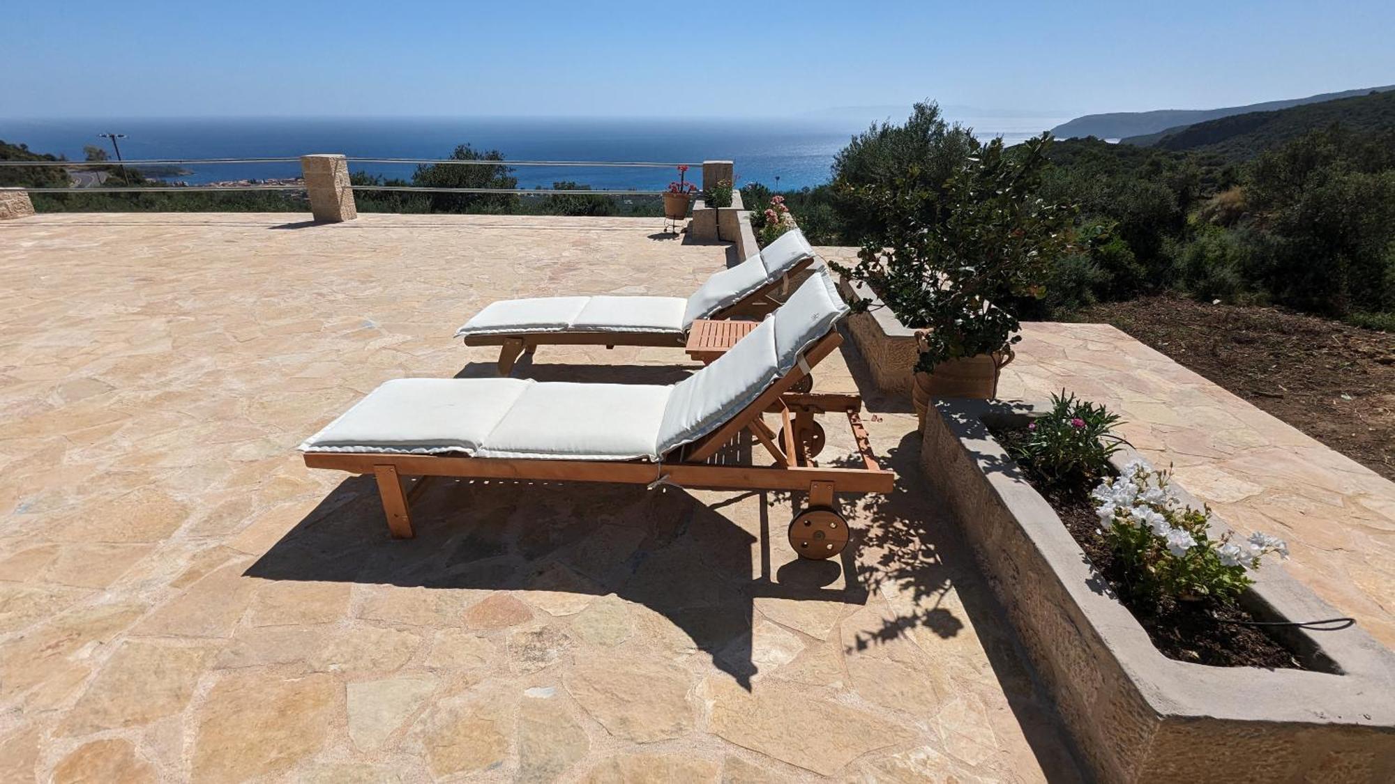 Magnificent, Authentic Private Villa And The Guest House Kardhamili Exterior foto